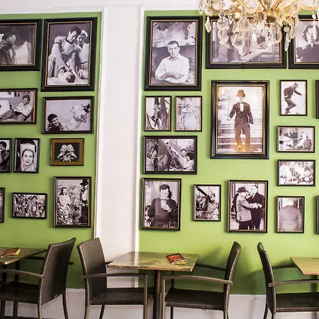 Ξενοδοχείο Film Vysoka 3*