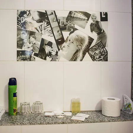 Film Vysoka Ξενοδοχείο 3*