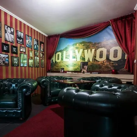 Film Vysoka Ξενοδοχείο