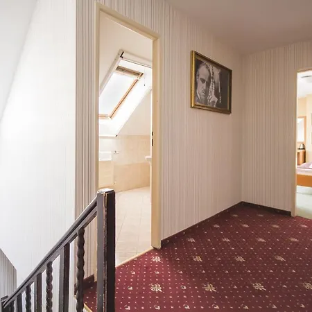 Film Vysoka 3* Μπρατισλάβα