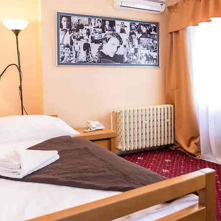 Film Vysoka Ξενοδοχείο