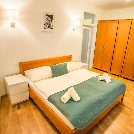 Film Vysoka Ξενοδοχείο