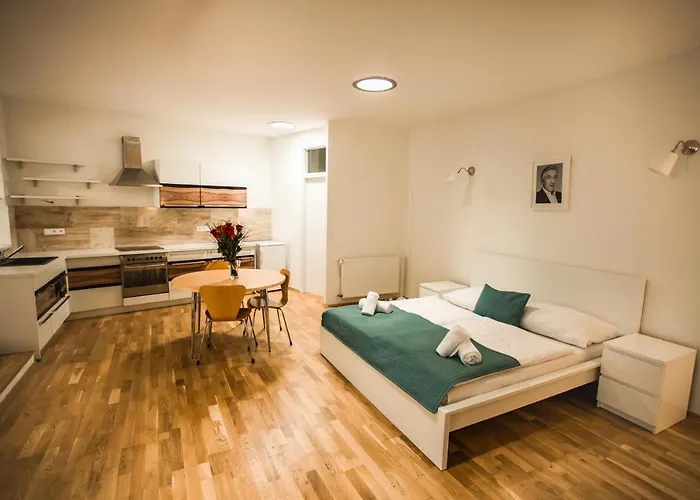 Film Vysoka 브라티슬라바